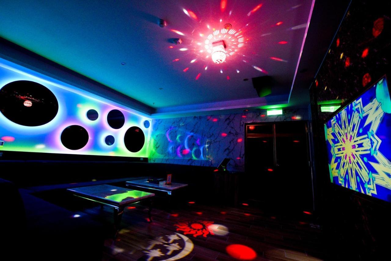 W3 Motel Luzhu Eksteriør billede